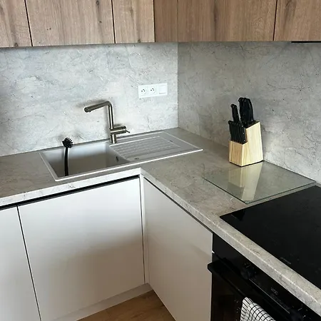 Fancy Apartment With Amazing Sky View Apartment