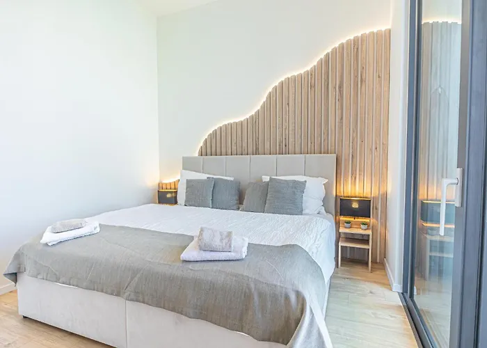 Fancy With Amazing Sky View Apartament