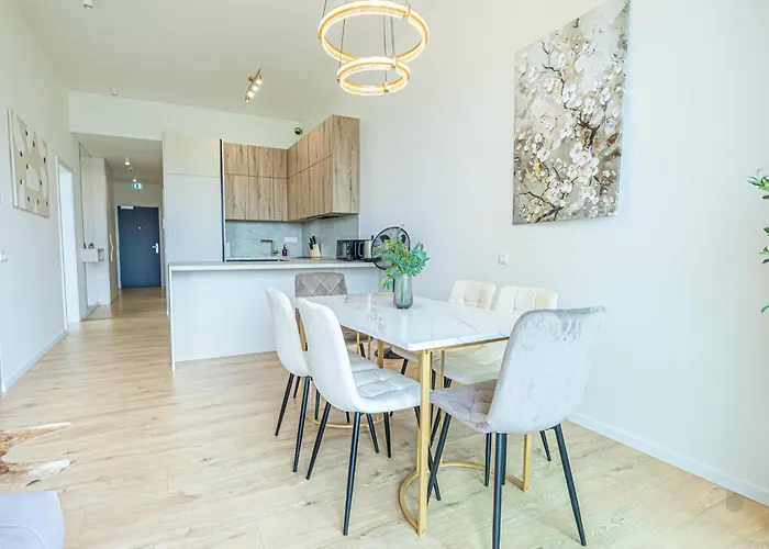 Fancy With Amazing Sky View 布拉迪斯拉发