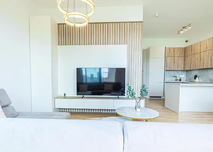 Fancy With Amazing Sky View Apartament *