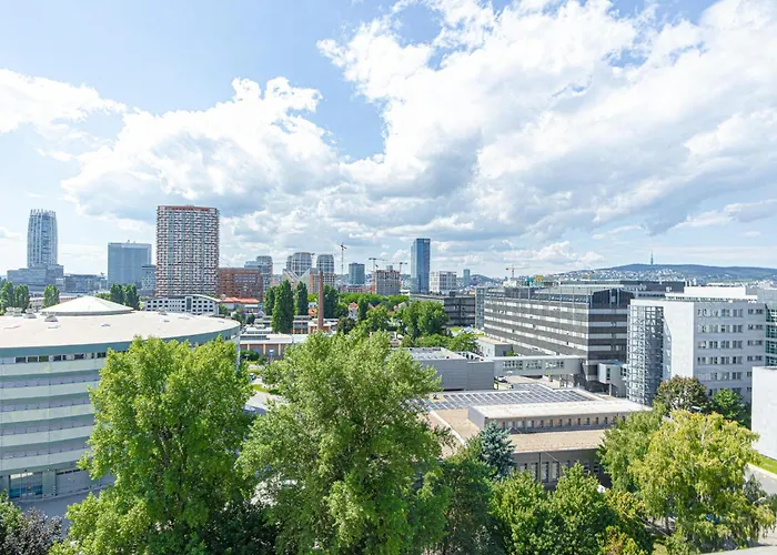 Fancy With Amazing Sky View Apartament